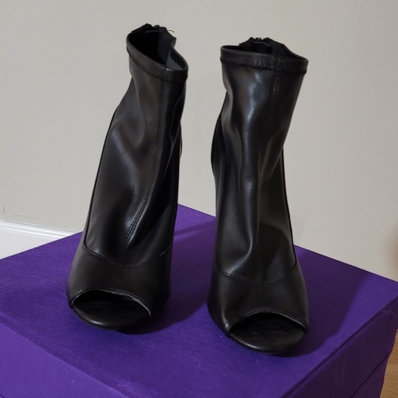 Faux leather stiletto heels - Picture 1 of 4